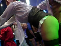 Bábika, Honění, Hardcore, Medzirasové, Výprask, Masturbácia, Orgie, Swingers