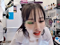 Asiáticoa, Bebê, Adolescente