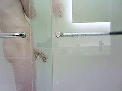 Amador amadora, Faculdade, Mulher dominante, Gay bicha veado, Piercing, Realidade, Ducha chuveiro, Solo chão