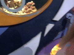 Amatör, Bikini, Flickvän, Piercing, Fitta, Mager, Röker, Tuttar