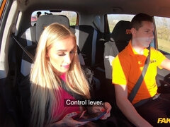 Ερασιτέχνης, Μεγάλα βυζιά, Ξανθιά, Πίπα, Μελαχροινή, Πούτσος, Ευρωπαίος, Βυζιά