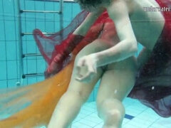 Sara Bombina and Gazel Podvodkova underwatershow beauties