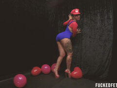 Mooi, Bruinharig, Fetisj, Hakken, Moeder die ik wil neuken, Alleen