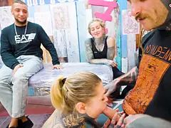 Anale, Culo in bocca, Tette grandi, Pompino, Schizzo di sborra, Facciale, Piercing, Tatuaggi