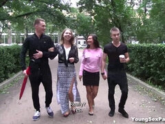 Pompino, Schizzo di sborra, Europea, Quartetto, Fidanzata, Gruppo, Hardcore, Festa