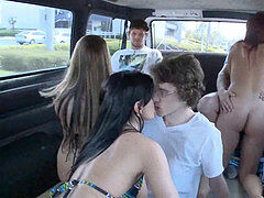 18 anos, Amador amadora, Boquete, Humilhação, Público, Realidade, Adolescente, Puta