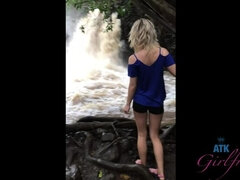 Amaterji, Blondinka, Girlfriend, Majhen, Joške