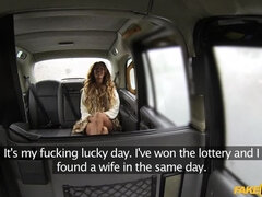 Kukk suging, Bil, Bløtkake, Fingring, Runke, Slikking, Utendørs, Anus slikking