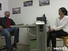 Rjavolaska, Dekle drka tiča, Hardcore