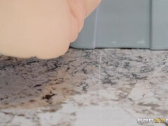 Culo grosso, Nero, Coppia, Di colore, Cucina, Piercing, Figa, Moglie