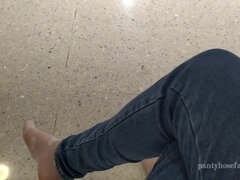 candid feet at mall - Amateurs