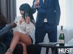 Tekintélyes didik, Gesztenyebarna, Ondó fröcskölés, Dupla behatolás, Arcra élvezés, Hd, Mellbimbók, Orgazmus