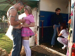 Stor rumpe, Stor kukk, Kukk suging, Bakfra, Hardcore, Naturlige bryster, Tenåring, Pupper