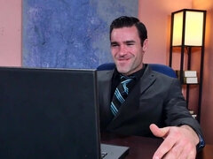 Gros seins, Blonde, Sucer une bite, Pieds, Bureau, Pov, Plan cul à trois, Nénés