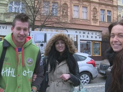 Amatorka, Tyłek, Duże cycki, Styl na pieska, Sex w czwórkę, Grupa, Kuchnia, Nastolatki