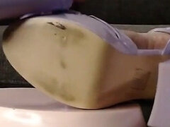 Enthousiasteling, Grote mammen, Bruinharig, Fetisj, Voeten fetish, Rijpe lesbienne, Tatoeage