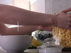 18 χρονον, Μελαχροινή, Θηλυκό θηλυκό αρσενικό, Ηδ, Κοκκινομάλα, Έφηβος, Τρίο, Βυζιά