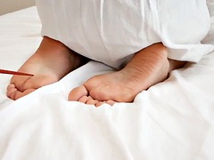 Tickle feet