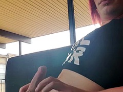 Bambino, Grande cazzo, Schizzo di sborra, Masturbazione, All'aperto, Pubblico, Donna con pene, Tette