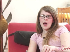 Amatéři, Velký zadek, Velké kozy, Brunetka, Brýle, Milf žcbp, Sólo, Teenka