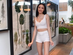 Tæt på, Dansende, Ekstrem, Onani, Orgasme, Offentlig, Solo, Legetøj