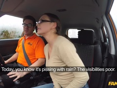 Enthousiasteling, Anaal, Pijpbeurt, Auto, Sperma in gezicht, Vingeren, Buiten, Gezichtspunt