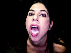 Avsugning, Brunett, Sperma shot, Snopp, Grupp, Handjobb, Hd, Mellanrasig