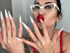 Brunette, Fetisj, Briller, Runke, Lær, Milf, Tattovering