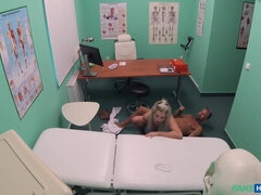 Velké péro, Velké kozy, Kuřba, Dávení penisem, Doktor, Různé pohledy, Pička, Kozičky