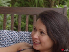 Anilíngua, Biquine, Loiroa, Vestido, Lésbica, Melharucos naturais, Piercing, Tetas