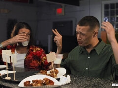 Popó, Tekintélyes didik, Kebles, Leszbikus, Nyalás, Természetes mellek, Filigrán alkatú, Nedves