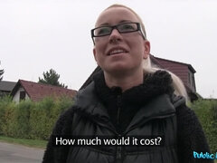 Amateur, Cul, Blonde, Sucer une bite, Argent, De plein air, Public