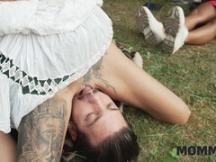 Loba, Corno manso, Pau, Hardcore, Mãe gostosa, Mamãe, Ao ar livre cartaz de rua outdoor, Estranho