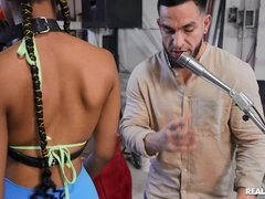 Asteria Diamond gets a good dicking from bearded musician