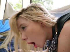 Americano, Grande cazzo, Bionda, Leccata, All'aperto, Punto di vista pov, Figa, Tatuaggi