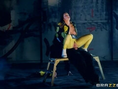 Store bryster, Brunette, Realitet