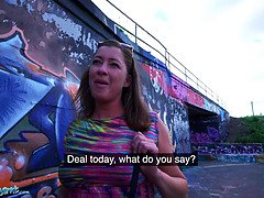 Pijpbeurt, Sperma shot, Hondjeshouding, Jurk, Gezichtspunt, Openbaar, Realiteit, Geschoren