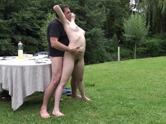 Kuřba, Líbání, Přírodní prsa, Pička, Teenka