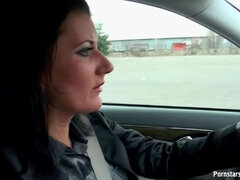 오랄섹스, 흑갈색 머리, 사정 샷, 셀카, 공개적인, 현실, 새틴, 스모킹