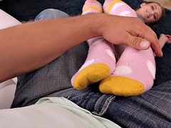 Blond, Pijpbeurt, Sperma shot, Sperma in gezicht, Voeten, Voeten fetish, Handbeurt, Hardcore