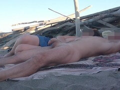 Amateur, Plage, Attrapée, Exhib, Fait maison, Masturbation, Nue  à poil, Public