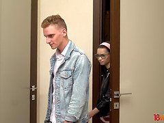 Stříkání spermatu, Brýle, Hd, Přírodní prsa, Drobounká, Jezdectví, Teenka, Kozičky