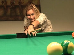 Крупный план, Экстремальный секс, Массаж, Мастурбация, Оргазм, На публике, Соло, Сквиртинг