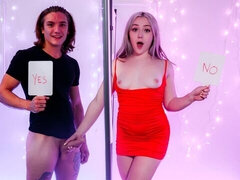 18, Iso perse, Iso kulli, Blondi, Takaapäin, Luonnolliset tissit, Teini, Tissit