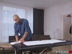 Анальный секс, Большие сиськи, Минет, Кончили внутрь, Европейки, Массаж, Натуральные сиськи, Тату