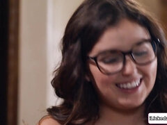 18 jahre, Grosse titten, Braunhaarige, Hd, Lesbisch, Milf, Stiefmutter, Titten