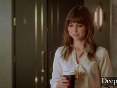 Suihinotto, Takaapäin, Korkokengät, Toimisto, Sukkahousut, Pillu, Punapää, Rajua