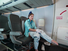 18 años, Morena, Guantes, Hd, Masturbación, Afeitado, Solo, Azafata