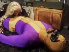 Stor rumpe, Stor kukk, Store pupper, Kukk suging, Bakfra, Latex, Milf, Pupper