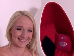 Большие сиськи, Чешки, Платье, Бритые, Обувь, Соло, Тату, Сиськи